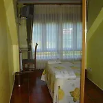 Pugide 2* Llanes