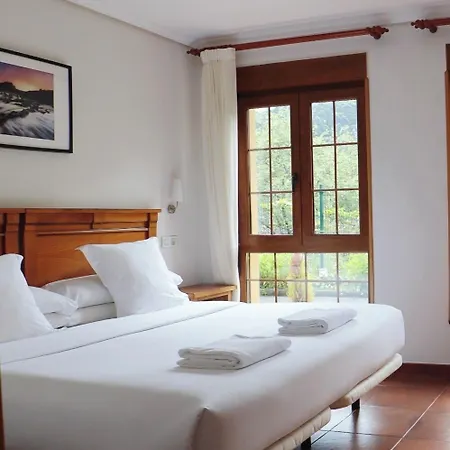 Hotel Pugide 2*
