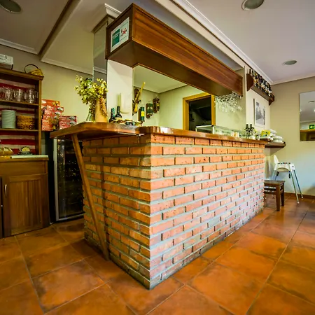 Pugide Hotel 2*