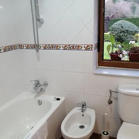 Pugide Hotel