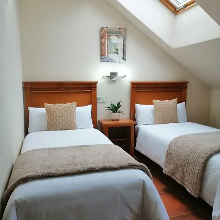 Pugide Hotell