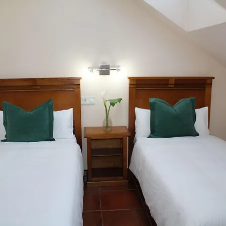 Hotel Pugide 2*