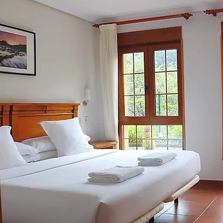 Pugide Hotel 2*