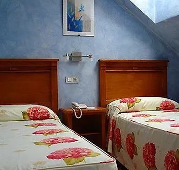 Hotell Pugide Llanes