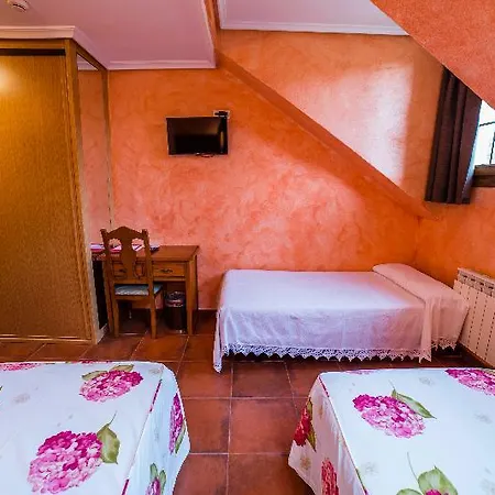 Pugide Hotel