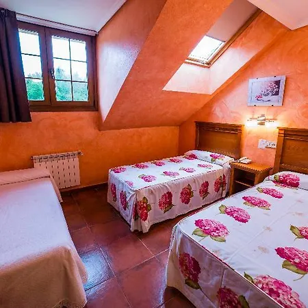 Pugide Hotel