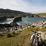 Szálloda Pugide Llanes