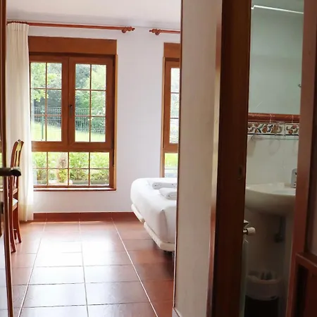 Pugide Hotel